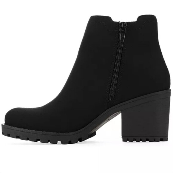 Sun + StoneWomen's Morghan Lug Sole Block-Heel Booties, Size 10 - Picture 2 of 6